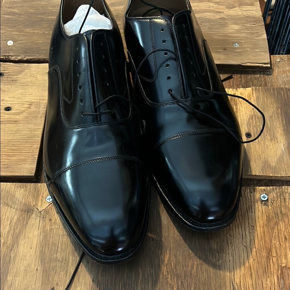 Johnston & Murphy Black Leather Oxford Shoes